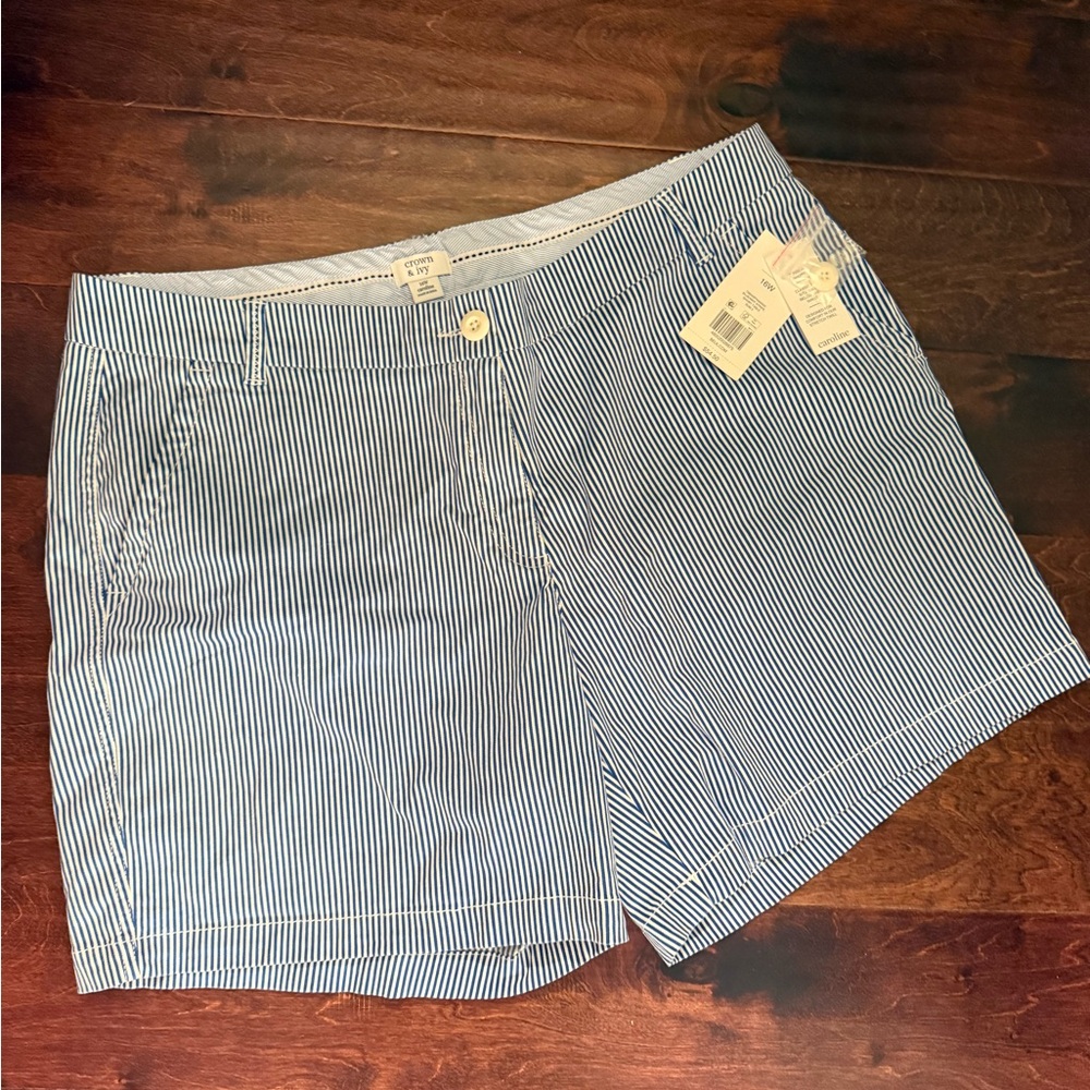 Crown & Ivy Blue Bermuda Shorts Lightweight Casual